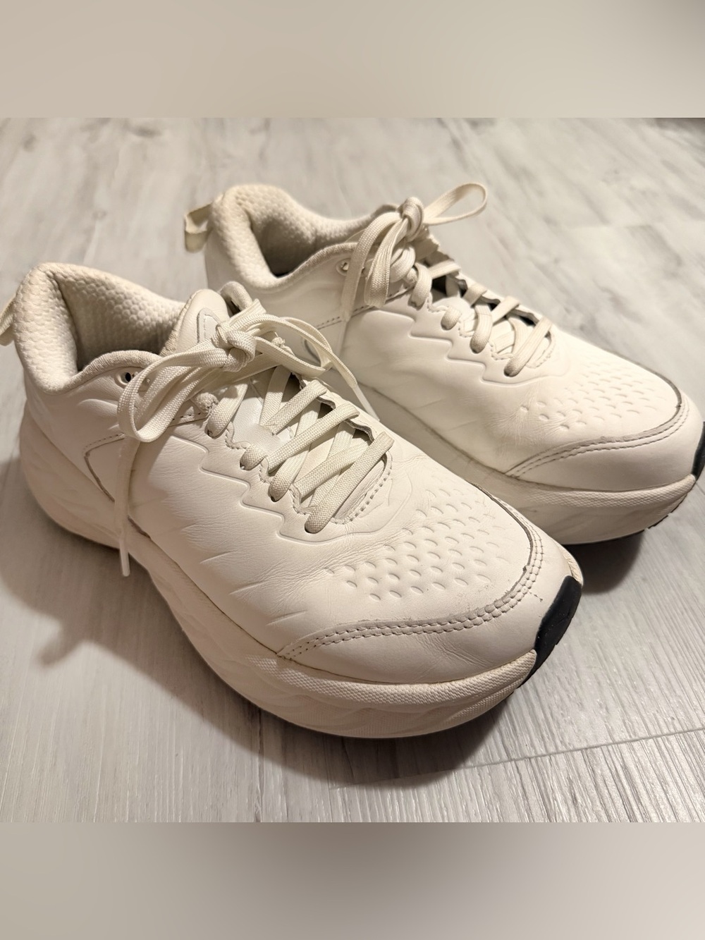 ੈ✩‧₊˚ HOKA Bondi SR frost white